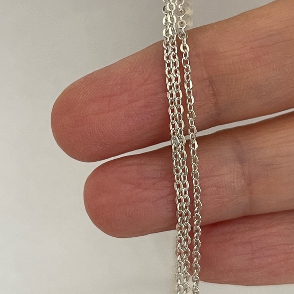 Natural garnet sunburst solid sterling silver pendant & 3 strand chain - Picture 6 of 11